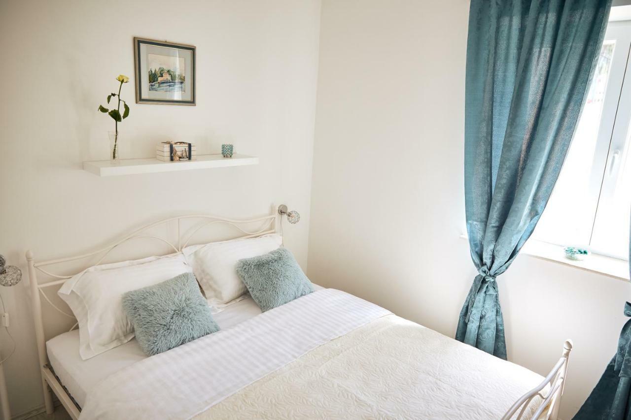 Apartment Vintage Kaštela エクステリア 写真